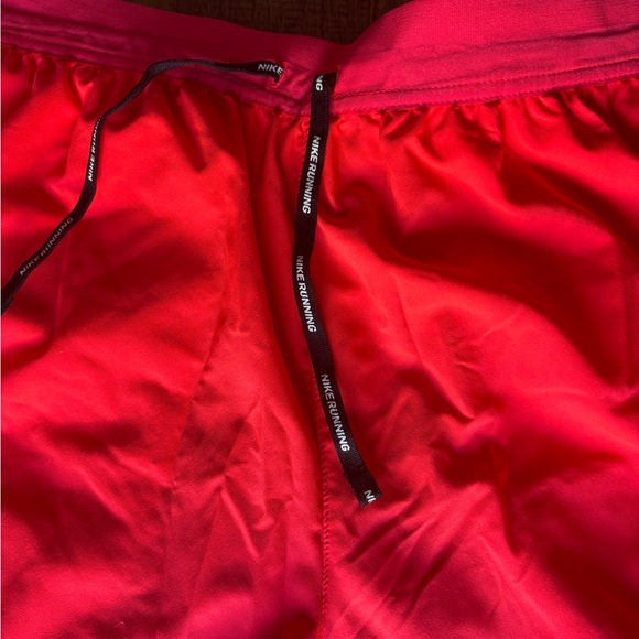 Nike Men's Vivid Red Sports Shorts - Picture 3 of 6